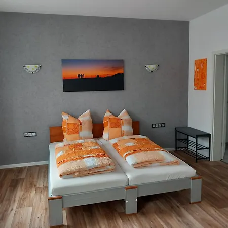 Neue Im Roten Haus - Erdgeschoss, Nur 350m Zur Therme Apartamento *